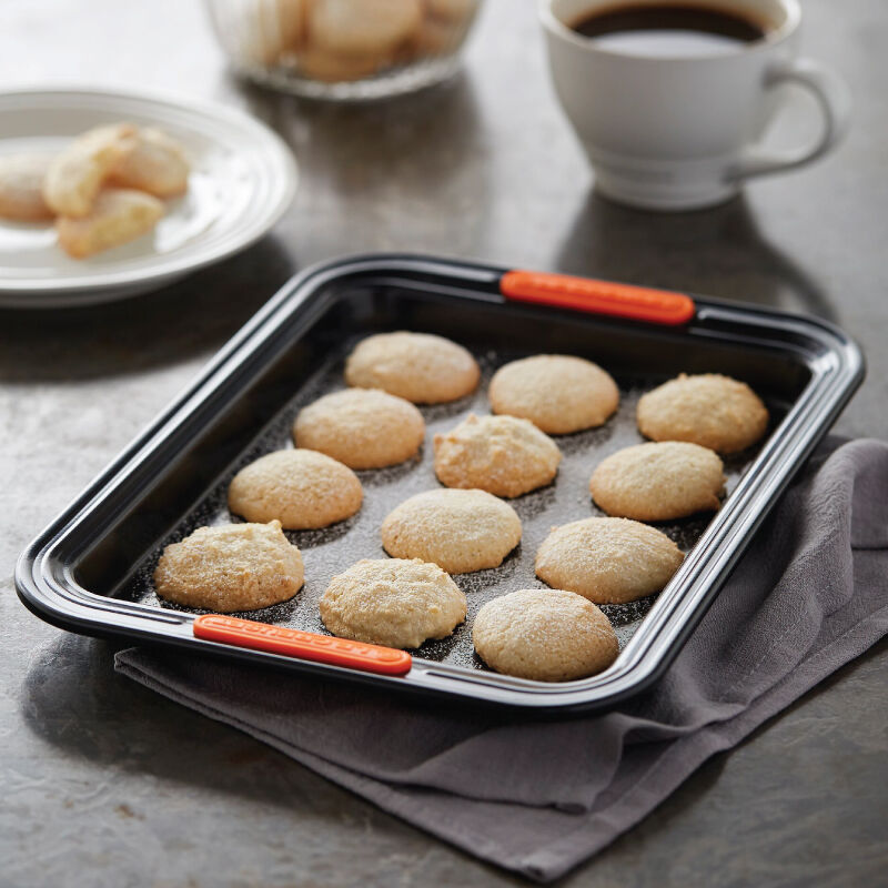 Non-stick Metal Bakeware Rectangular Baking Tray - Image 9