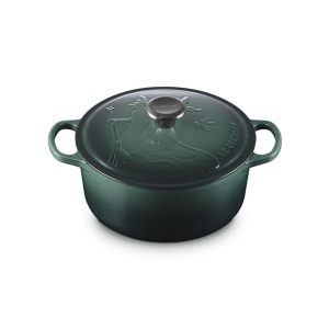 Wicked Collection Elphaba Embossed Signature Round Dutch Oven