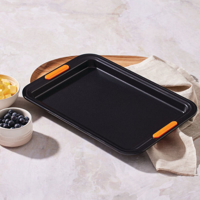 Non-stick Metal Bakeware Rectangular Baking Tray - Image 8